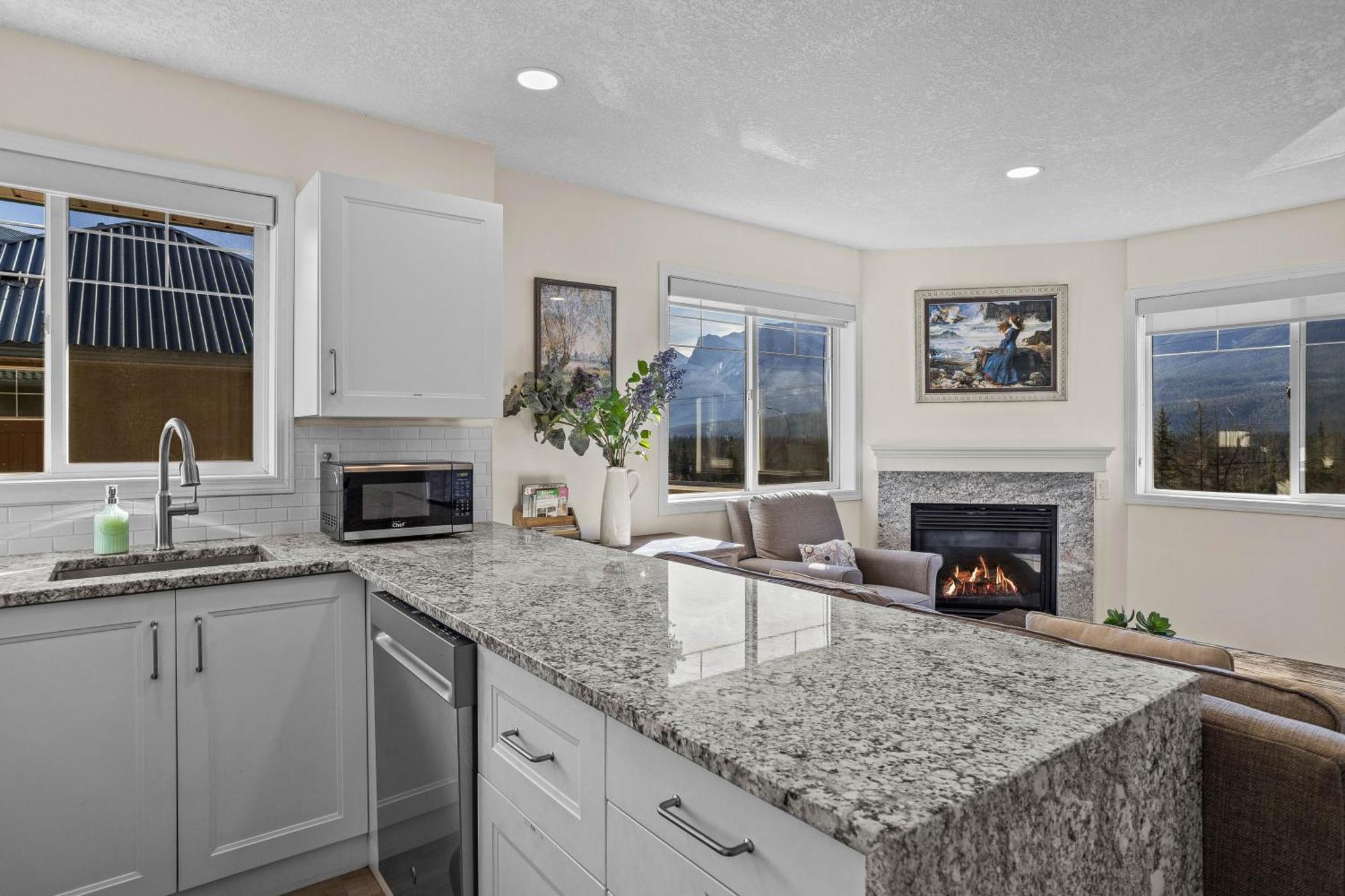 Appartement B212 Hot Tub, Ac X3, Parking, 2 Min To Banff Gate à Canmore Extérieur photo